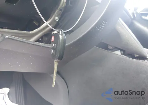 2019 Toyota Yaris L z USA, uszkodzony, nr VIN 3MYDLBYV8KY512068